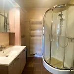 דירה With Sunny Terrace In *